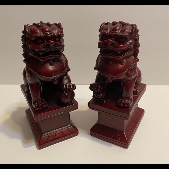 Feng Shui Pair of Red Fu Dogs Guardian Lion Statue - Picture 5 of 5